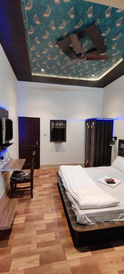 Keshav Hotel Farrukhabad Екстериор снимка