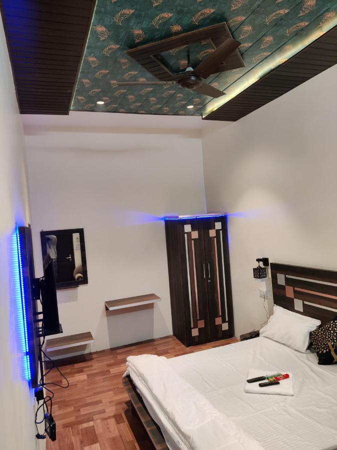 Keshav Hotel Farrukhabad Екстериор снимка